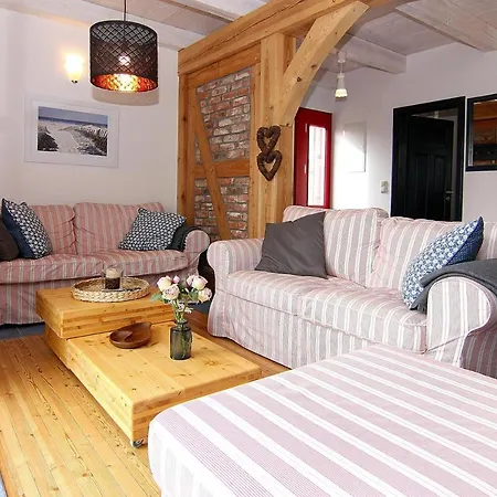 Ferienhaus Vacation Home, *